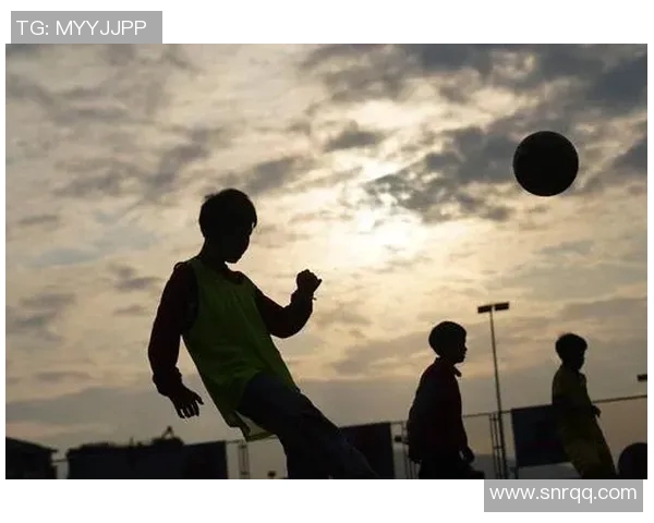 外国少年足球明星的崛起与他们的梦想之路